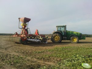 John Deere 8330 i UNIA