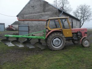 Ursus C-360 3P + Bomet