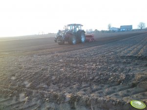 Valtra N101 + Unia Famarol 3m.