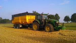 Wielton i John Deere 7820