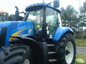 New Holland T8040