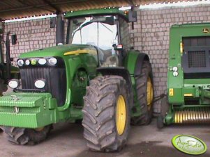 John Deere 8120 