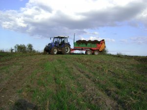 Farmtrac 70 4WD + Warfama N-218/2