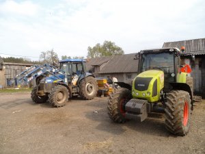 Claas Axos 330 CX & New Holland TD 5050