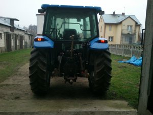 New Holland L75