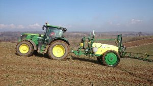 John Deere 6140R