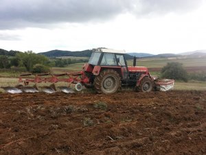 Zetor 12045 z Kverneland fraugde