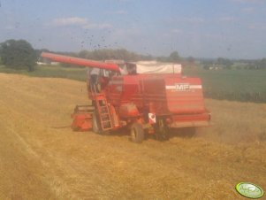 Massey Ferguson 750