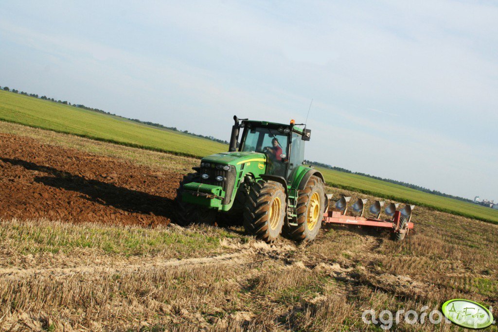 zdj-cie-ciagnik-john-deere-8430-kverneland-7-skibowy-id-247237