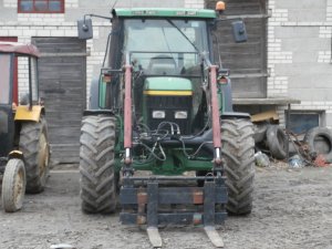John Deere 6410
