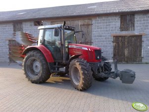 Massey Ferguson 5445  & Akpil KM80