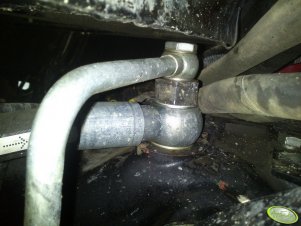 Wolny spływ z rozdzielacza hydrauliki tura