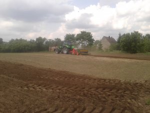 Deutz Fahr Agrotron M610/Grano-Amazone D8