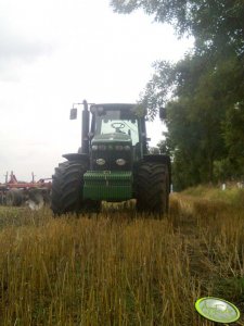 John Deere 8330