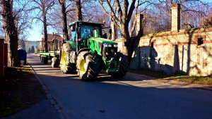 John Deere 7230R + Pronar