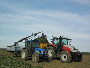 New Holland T4020 i Steyr Profi 6140