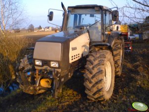 Valtra 8150