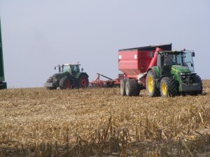 JD 7730 vs Fendt 936