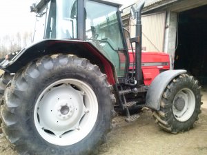 Massey Ferguson 8110