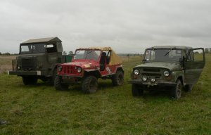 Star 660 + 2 x UAZ