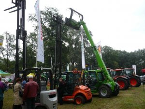 Merlo, Ausa, Nissan Forklift, Kubota w Gołuchowie