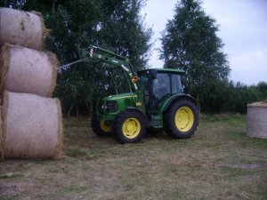 John Deere 5720