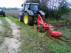 John Deere 6125M+ Unia Tur