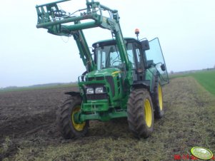 John Deere 6230