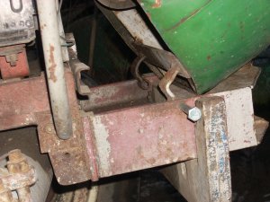 Mocowanie maski Ursus C-4011