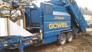 Stacjonarna prasa Goweil LT-Master + John Deere 6170M