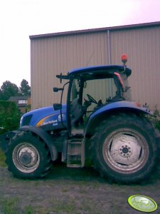 New Holland TS100A