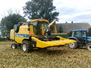 New Holland TC 5050