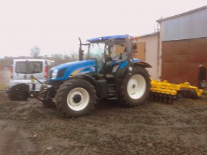 New Holland t6030