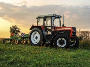 Zetor 8245 + Unirol