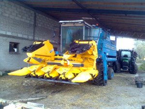 Bizon BS Z-110 + New Holland