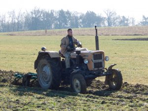 Ursus C-330 + Kultywator