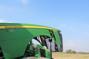 John Deere 8335 R