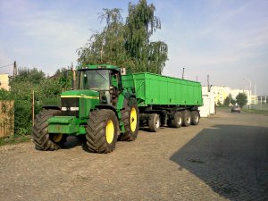 John Deere 7810