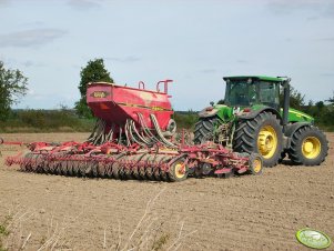 John Deere 8430 + Vaderstad Rapid 600 F