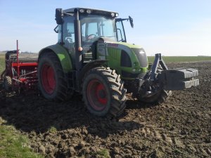 Claas Arion 520