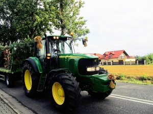 John Deere 6820