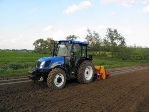 New Holland T4020 + Weremczuk Aur 2