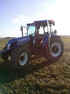 New Holland TD5 105