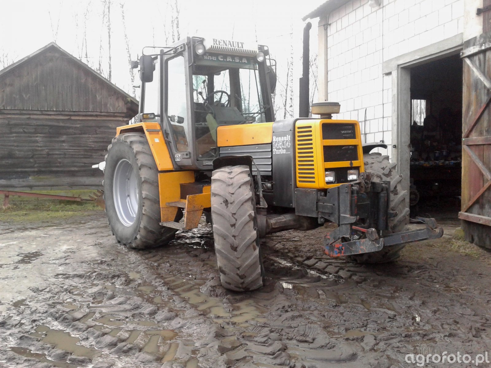 Foto Traktor Renault 145.14 Tx Turbo #485245 - Galeria Rolnicza Agrofoto