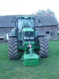John Deere 6930