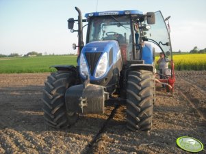 New Holland 7.220 + KUHN 