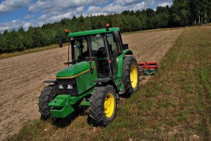 John Deere 6200 + AgroMasz AP 2,6