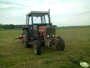 Massey Ferguson 255