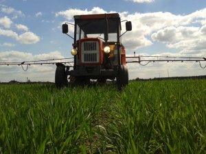 Ursus C-330 + opryskiwacz