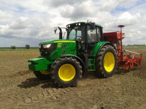 John Deere 6115M